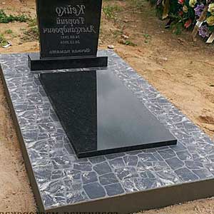 Памятники в Карталах